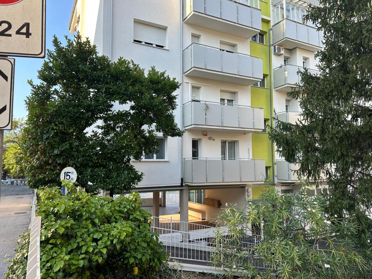 Residence Biancoverde Роверето Екстериор снимка